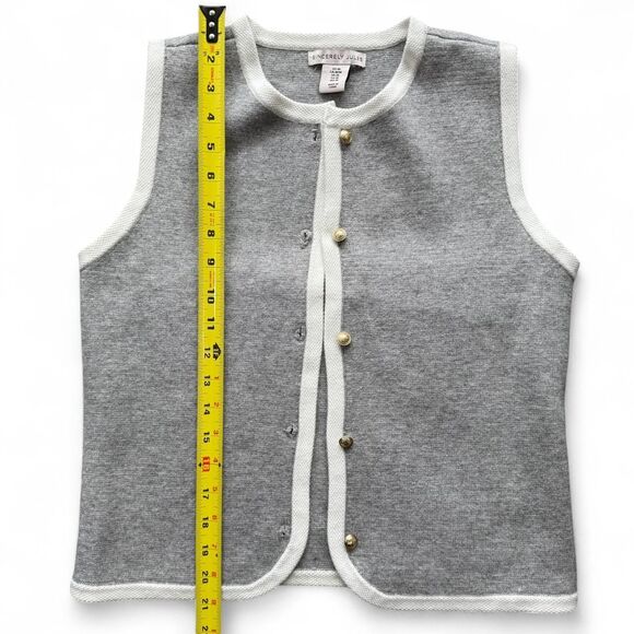 LIKE NEW Beautiful grey white vest by Sincerely Jules w gold hardware | Size M - Picture 3 of 6